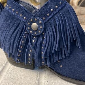 VERY VOLATILE Los Angeles, blue suede leather ankle booties boots.